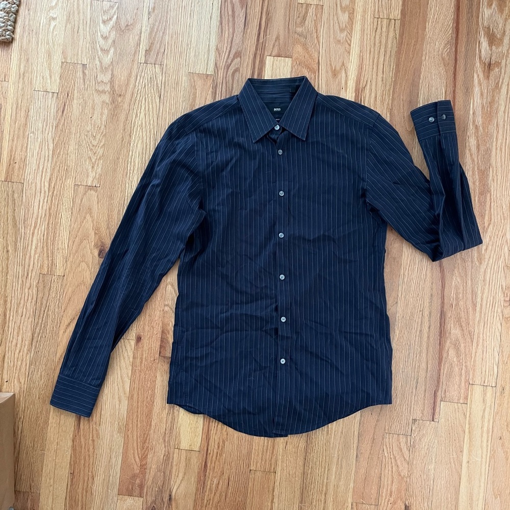 EUC Men’s Boss Slim Fit Navy Button Down Shirt